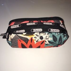 LESPORTSAC KEVYN CARAWAY FLORAL MAKEUP BAG